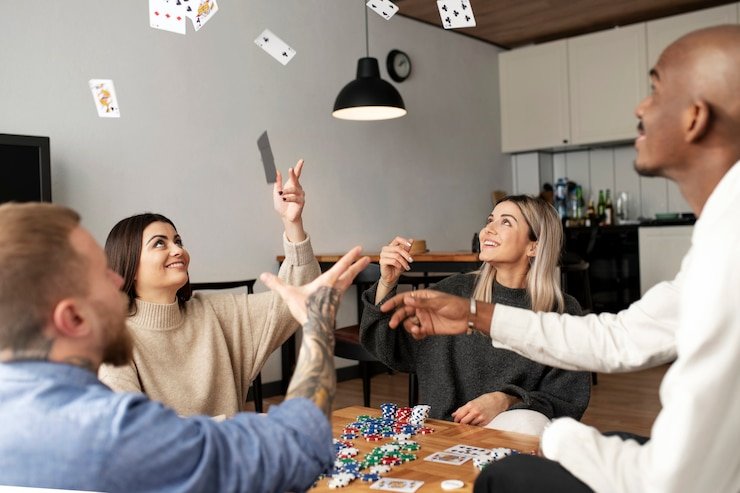 Meja Live Casino dengan dealer profesional menghidupkan suasana permainan di platform roma77